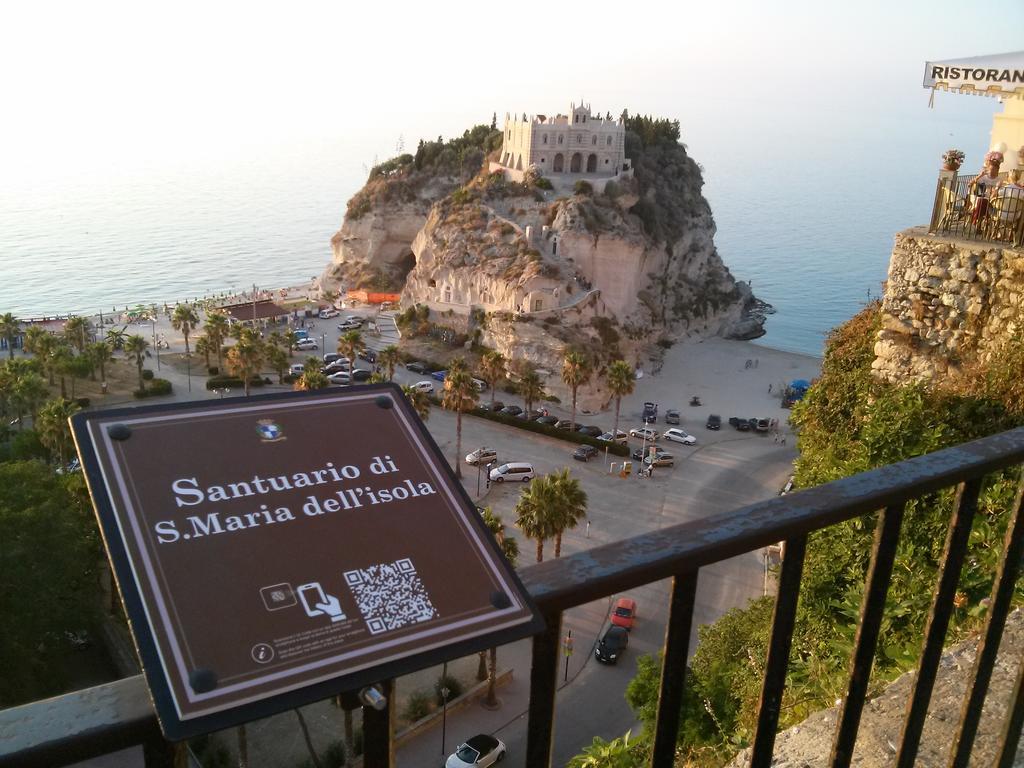 Residenza San Michele Villa Tropea Exteriör bild